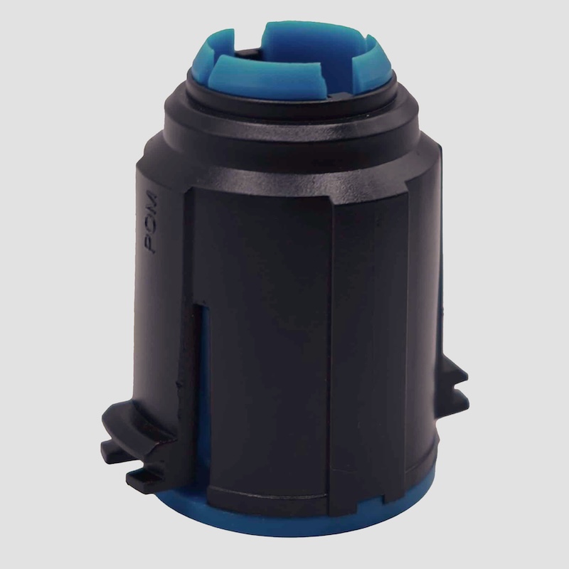 ELAFIX 40 - AdBlue magnet adapter - side view